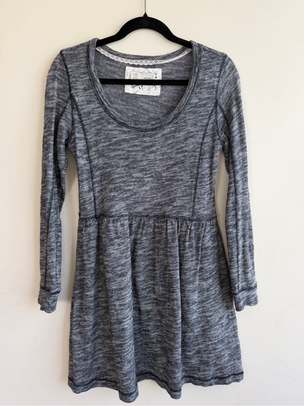Anthropologie/Saturday Sunday Casual Long Sleeve Heather Gray Knit Dress